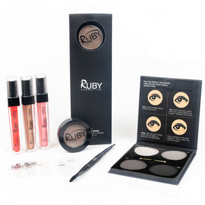 The "Signature" Ruby Set with Smokey Eyeshadow Palette
